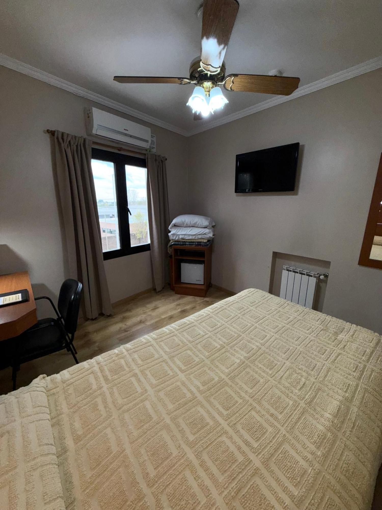 Hotel Escala Uno 3*